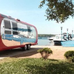 Фуд трак Airstream