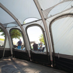 Reimo Marina Air — надувная палатка для каравана 1