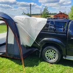 Фото — Campasist AirSUV надувная палатка для автомобиля 0