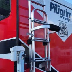 Campfort Ladder — универсальные лестницы для автодома 1