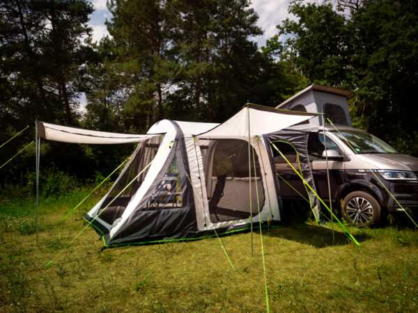 Reimo Tour Breeze Air надувная палатка для минивенов и караванов — купить онлайн с доставкой