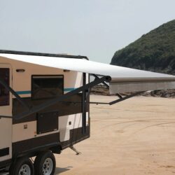 Awnlux W5700 — маркиза электрическая настенная 1