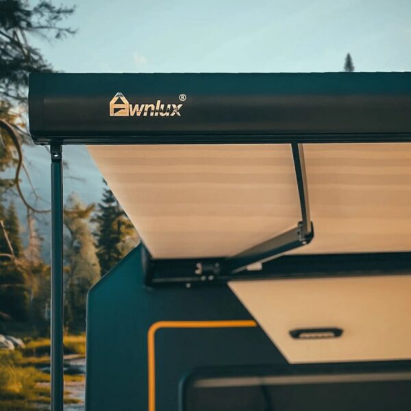 Awnlux W5900 — настенная маркиза 1