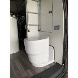 Clesana C1 — туалет упаковывающий отходы 1