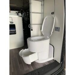 Clesana C1 — туалет упаковывающий отходы 1