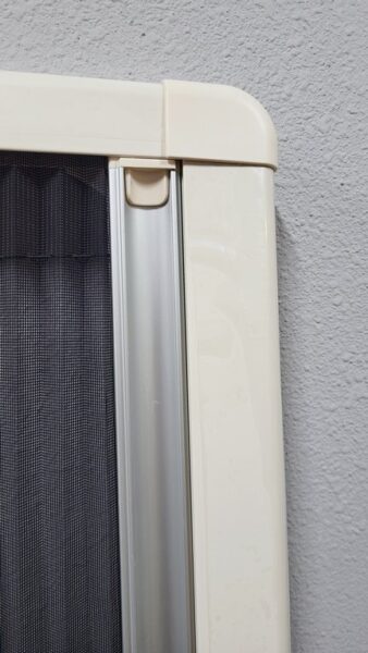 Сдвижная москитная сетка Sanjo для входной двери 1