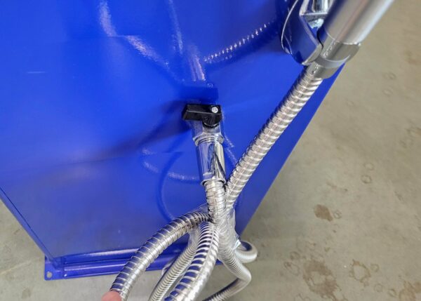 Стойка слива кассет туалета 1