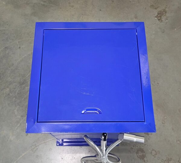 Стойка слива кассет туалета 1