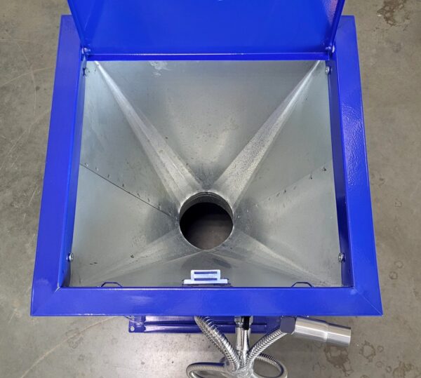 Стойка слива кассет туалета 1