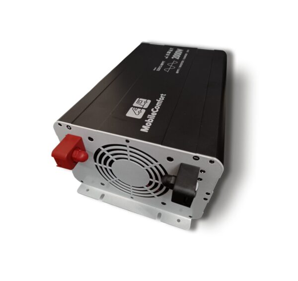 Mobile Comfort S — инвертор, MPPT контроллер и зарядное устройство 1