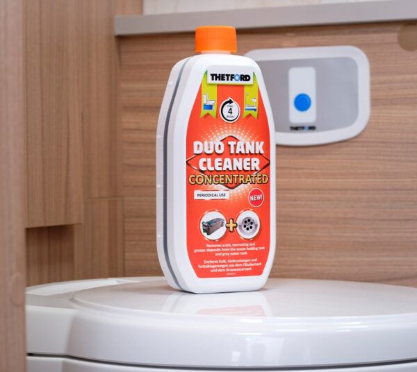 Thetford Duo Tank Cleaner — чистящие средство для баков с серой и черной водой — купить онлайн с доставкой